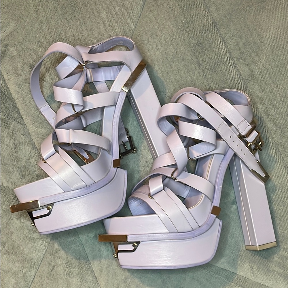 VERSACE Lavender Leather Platform Heels – Size 38.5 (EU) - Picture 3 of 8